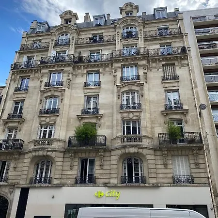 Sunny Paris